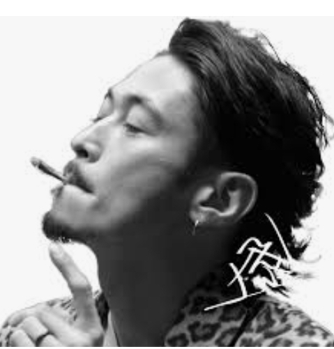 To think this is the world's most gorgeous human being?