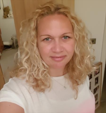 Advice please, going away to a really humid climate, would cutting my Twinkle Tip curls off super short again still suit me? Pic shown.