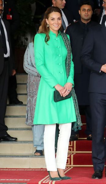 Royal style: Monochrome Megs is back in town!