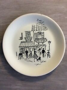 Dinner sets should be white and white only.  AIBU?