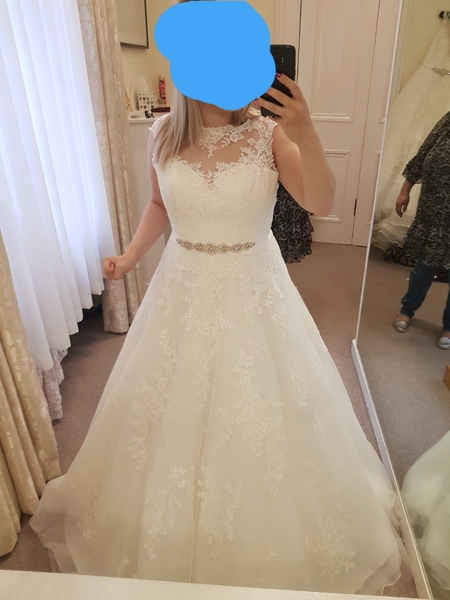 Would this dress be ok to add sleeves?