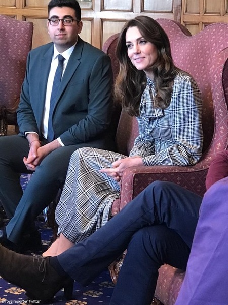 Royal style: forget all your stresses as we talk royal dresses