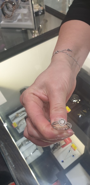 Aquamarine ring