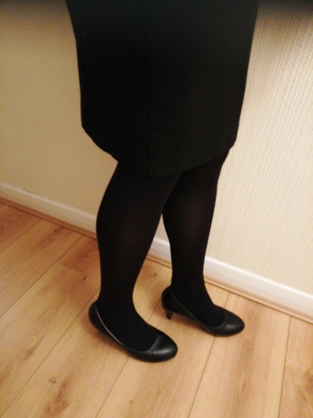 First day at work shoe/trouser dilemma (pic)