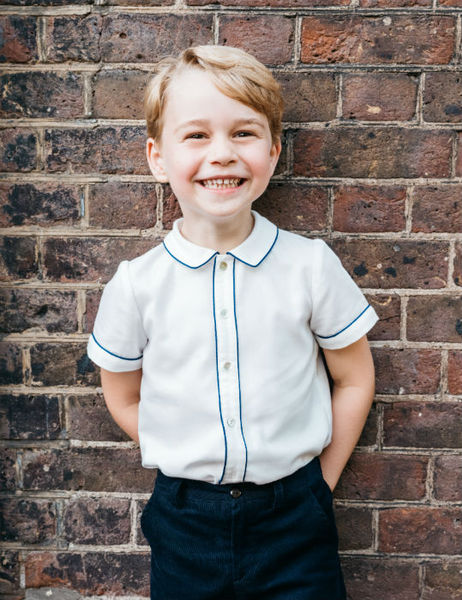 Prince George’s outfit