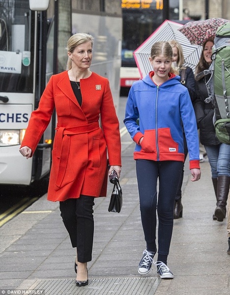 Royal style: forget all your stresses as we talk royal dresses