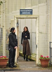Royal style: from pussy bows to furbelows