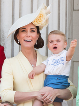 Prince George’s outfit