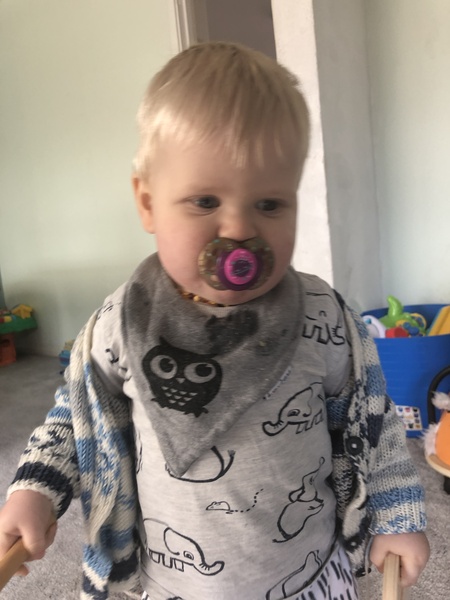 Has anyone managed to get an older baby to take a dummy?