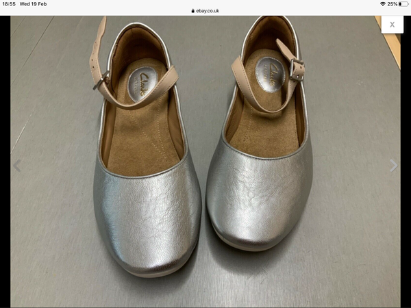 Can a middle aged woman wear these?