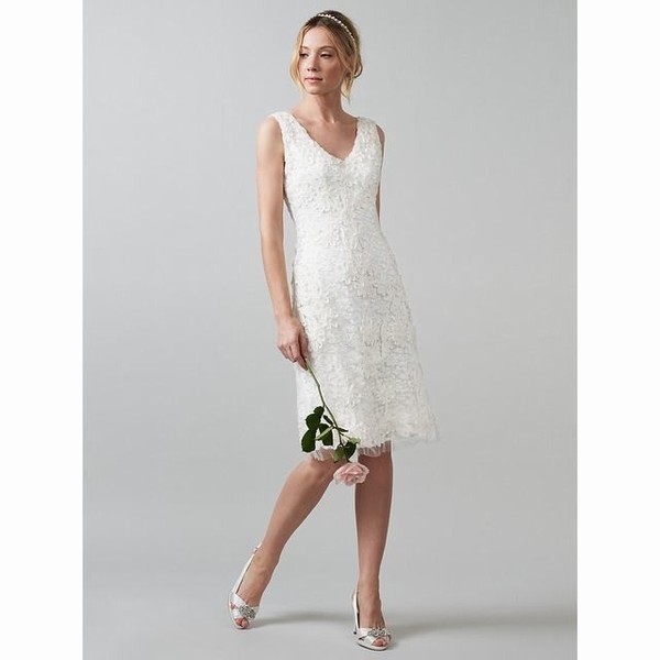 I need help, what do older brides wear?