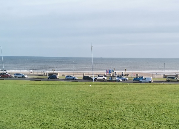 If you live at the seaside do you go down to the beach much ?