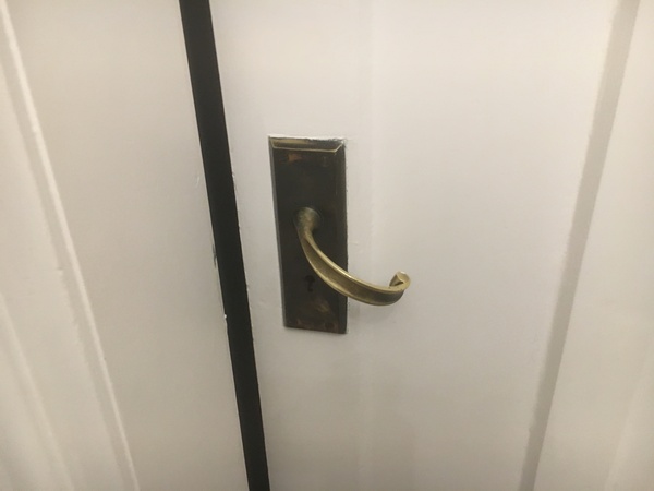 Door handle shopping