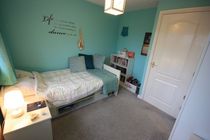 What would you do to this room for 10 year old girl?