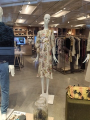 Les Parisiennes de Mamansnet: Be More Aunt Larry