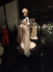 Les Parisiennes des Mamansnet: Ce n'est pas bon de faire du lèche-vitrines avec de l'argent en poche