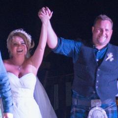 Wedding photos terrible! Will only get partial refund if I sign disclaimer and not write review or post pics?