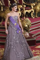 Royal style: the Queen of Spain reigns in the fashion games
