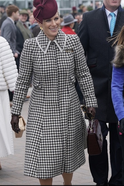 Royal style: Max and Wax and whacky hats