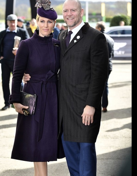 Royal style: Max and Wax and whacky hats