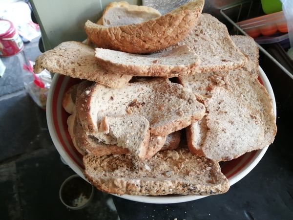 Food thread! Favourite leftover dishes, avoiding waste, menu ideas.