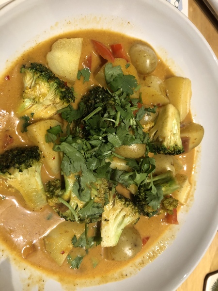 Food thread! Favourite leftover dishes, avoiding waste, menu ideas.