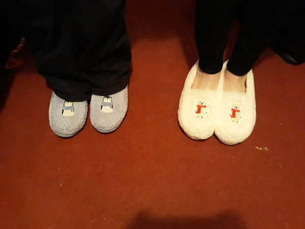 Show us your slippers!