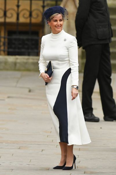 Does anyone want a thread for people who are happy for Harry and Meghan? Thread  3