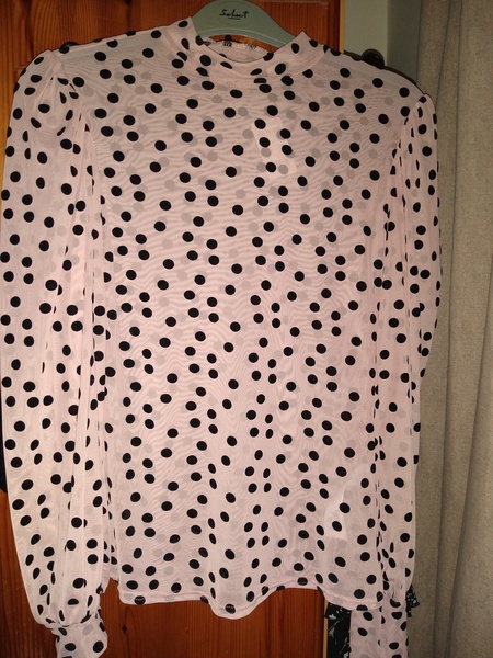 What colour nails with this top?