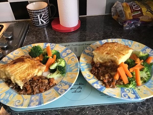 AIBU to say that this meal is *not* a gravy meal