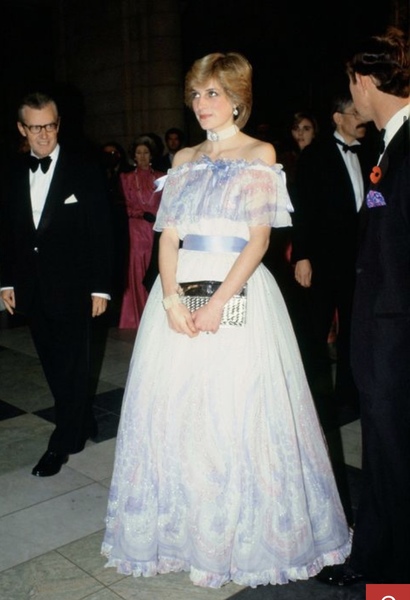 Royal style: Max and Wax and whacky hats