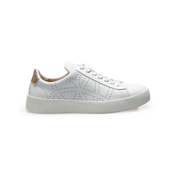 Which classic white trainers for a 40 year old?