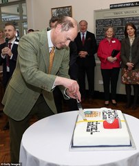 Royal style: Max and Wax and whacky hats