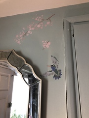 Chinoiserie walls in hallway