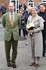 Royal style: Max and Wax and whacky hats