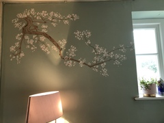 Chinoiserie walls in hallway