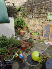 Small play equipment for 5yo and 8yo