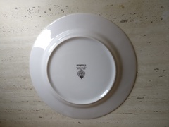 Super sleuths needed- porcelain edition...