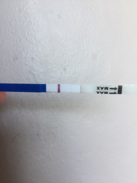 Can anyone see a line?