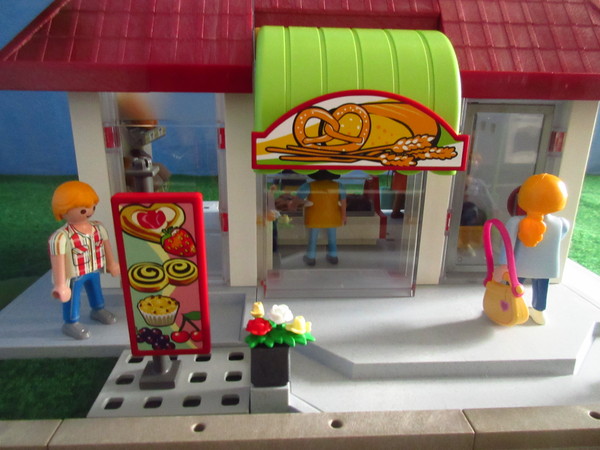 An outbreak of Covid-19 has occurred for the Playmobil people in our house...