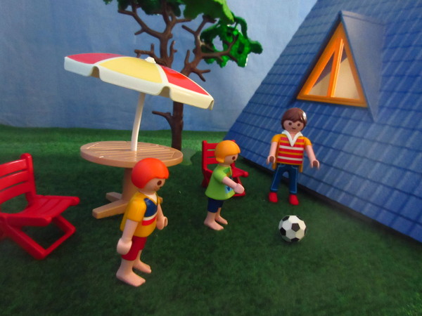 An outbreak of Covid-19 has occurred for the Playmobil people in our house...