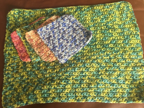 Crochet/Knitters : post your current projects here!