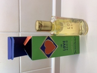 Winter feels like 4160 Tuesdays long. The Lovely Friendly Perfumistas dream of spring fragrances. It’s thread 25.