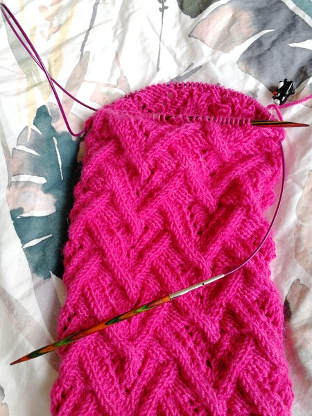 Knitting with a magic loop - how?!