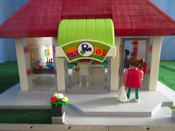 An outbreak of Covid-19 has occurred for the Playmobil people in our house...