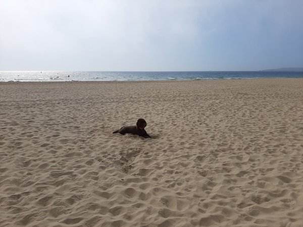 Is Bournemouth beach closed ?
