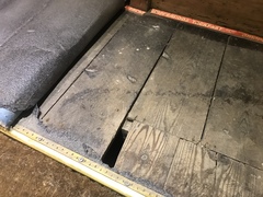 Help identifying wooden floorboards, please