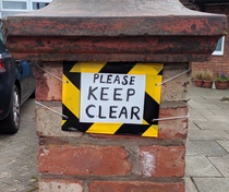 Neighbourhood oddities on your daily walk