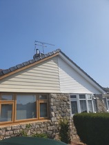 White plastic cladding....help!