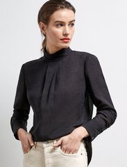 Les Parisiennes des Mamansnet: Ce n'est pas bon de faire du lèche-vitrines avec de l'argent en poche